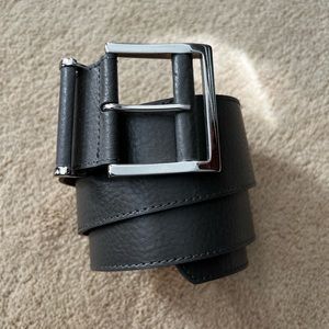 New Banana Republic Belt wide leather grey silver buckle medium